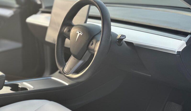 
								2021 Tesla Model 3 (Dual Motor) Long Range Auto 4WDE 4dr full									