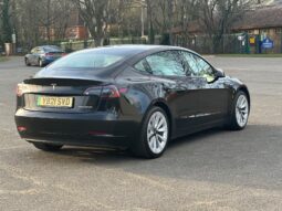 
										2021 Tesla Model 3 (Dual Motor) Long Range Auto 4WDE 4dr full									