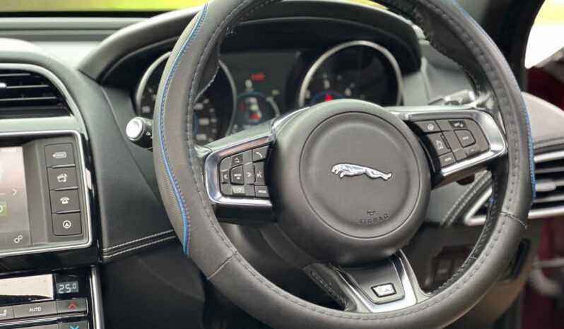 
								2016 Jaguar XE 2.0d R-Sport Auto AWD Euro 6 (s/s) 4dr full									